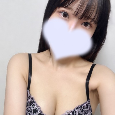 ゆうり 素人清楚黒髪女子大生(受付イチオシ)さんの写真