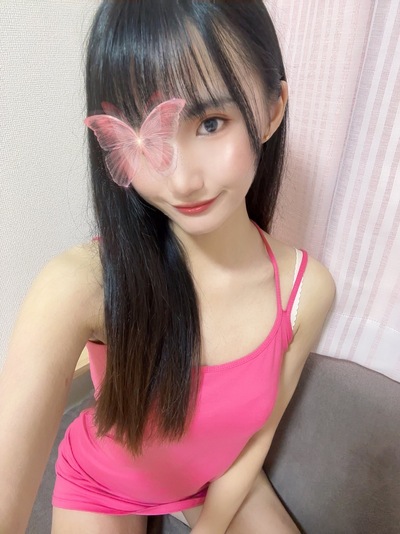 ゆな 素人系スレンダー女子大生(受付イチオシ)さんの写真